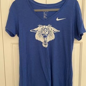 Kentucky short sleeve v-neck shirt